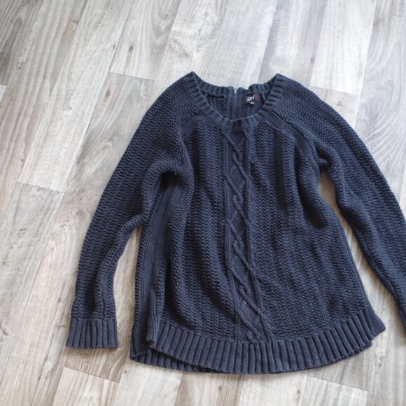 Women's Fisherman  knit Navy Blue Sweater - Picture 2 of 5